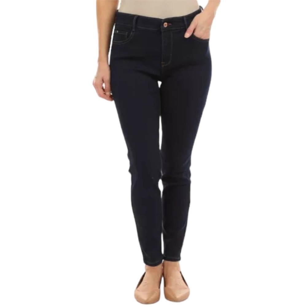 Curve Appeal Women's Dark Blue Jeans Size 4
